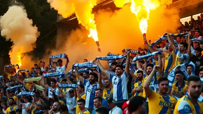Kibicowska tradycja Motoru Lublin: magia derbów z Widzewem